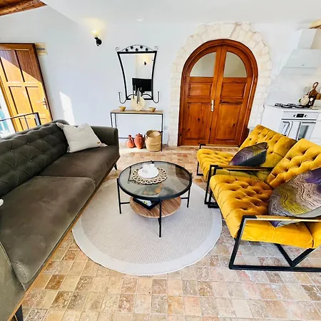 Willa Kucuk Kalkan - 2 Bedroom Villa, Private Pool, Stunning Views *