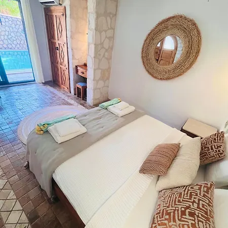 Vila Kucuk Kalkan - 2 Bedroom Villa, Private Pool, Stunning Views *